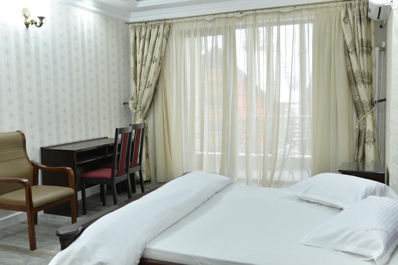 Hotel Edy'S Royal Predeal Exterior foto